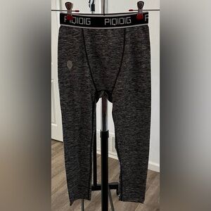 PIQIDIG Boys Compression Pants Sports Tights Size Large